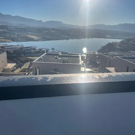 Sunlake * ティラナ