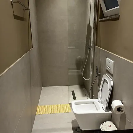 Sunlake Πανσιόν Τίρανα