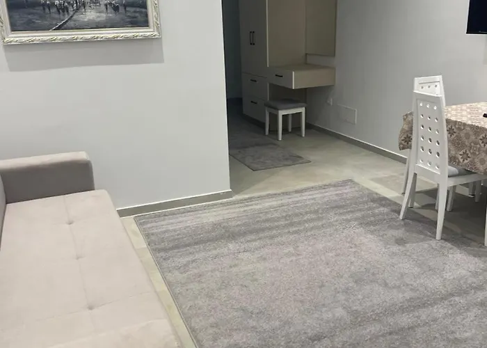 Sunlake * ティラナ