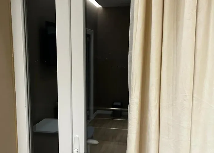 Sunlake ゲストハウス ティラナ