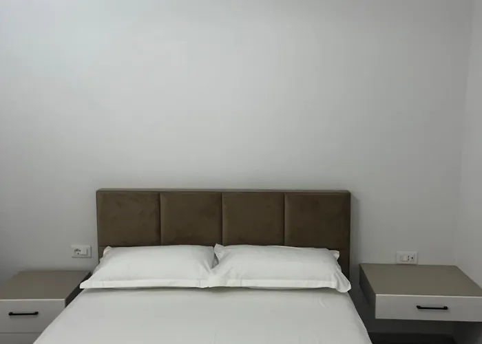 Sunlake Guest house Tirana