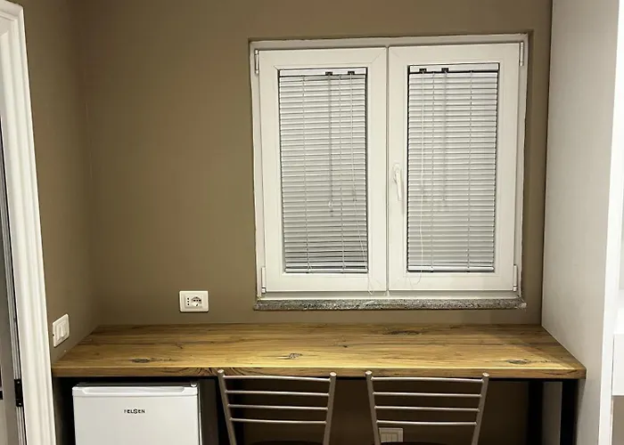 게스트하우스 Sunlake 티라나